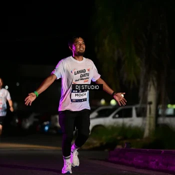 Runner Photo 7889075