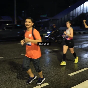 Runner Photo 7889080
