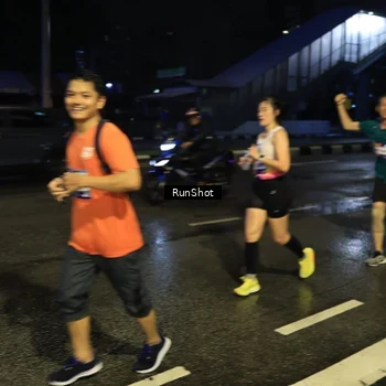 Runner Photo 7889081