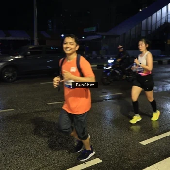 Runner Photo 7889083
