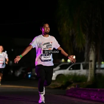 Runner Photo 7889084