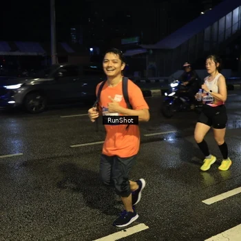 Runner Photo 7889087
