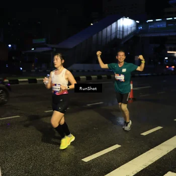 Runner Photo 7889143