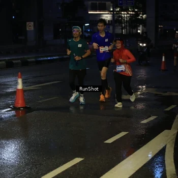 Runner Photo 7889165