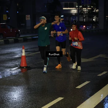Runner Photo 7889177