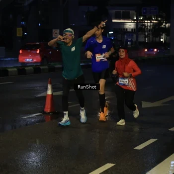 Runner Photo 7889181