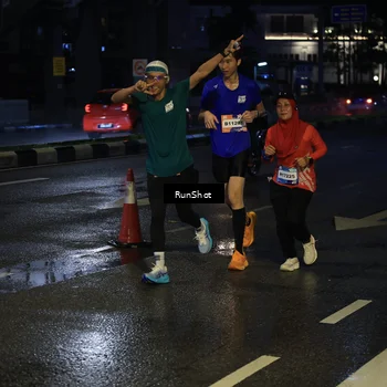 Runner Photo 7889187