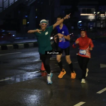 Runner Photo 7889192