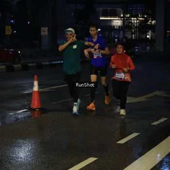 Runner Photo 7889195
