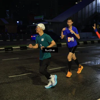 Runner Photo 7889230