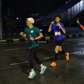 Runner Photo 7889257