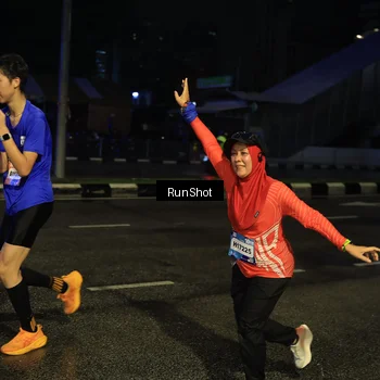 Runner Photo 7889258
