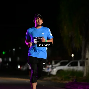 Runner Photo 7889280