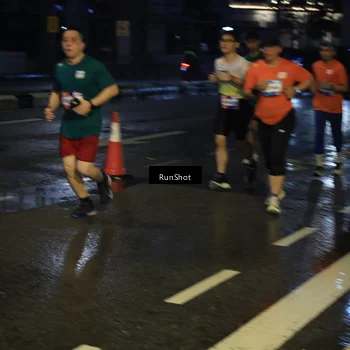 Runner Photo 7889305