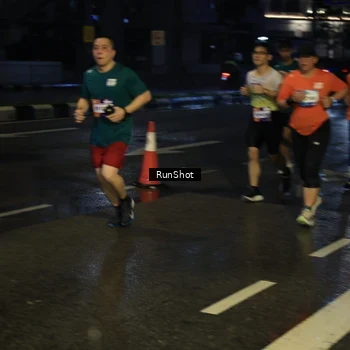 Runner Photo 7889306