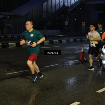 Runner Photo 7889316