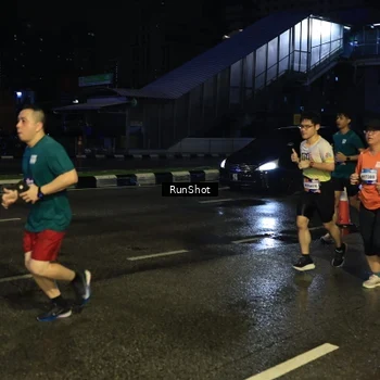 Runner Photo 7889331