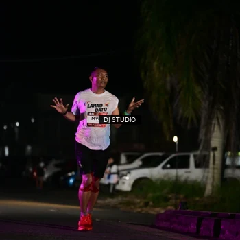 Runner Photo 7889335