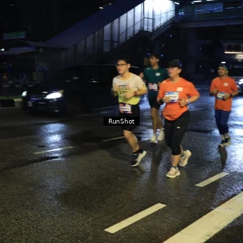 Runner Photo 7889342