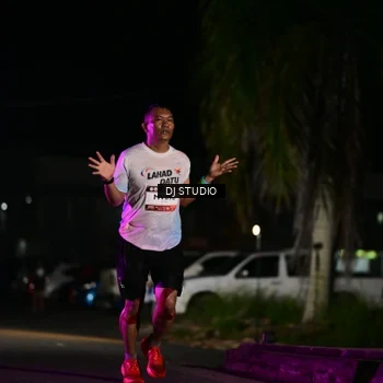 Runner Photo 7889348