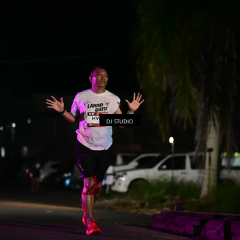 Runner Photo 7889352