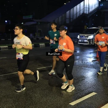 Runner Photo 7889363