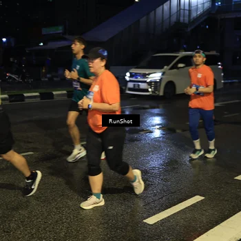 Runner Photo 7889364