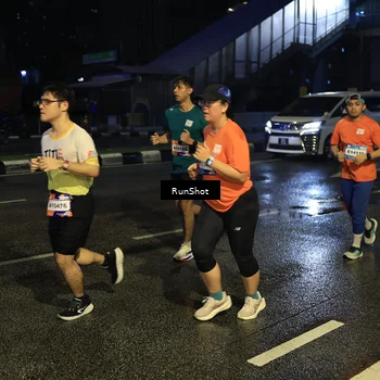 Runner Photo 7889376