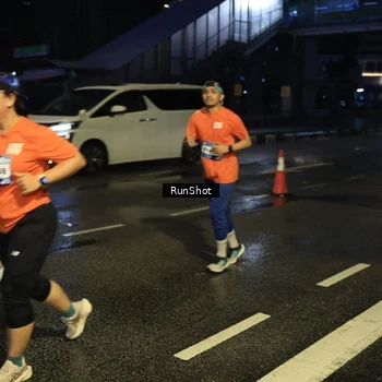 Runner Photo 7889379