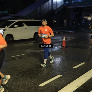 Runner Photo 7889382