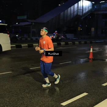 Runner Photo 7889390