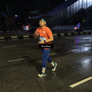 Runner Photo 7889396