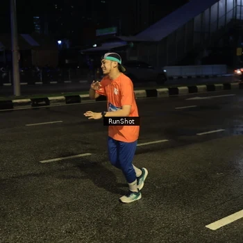 Runner Photo 7889406