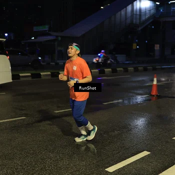 Runner Photo 7889408