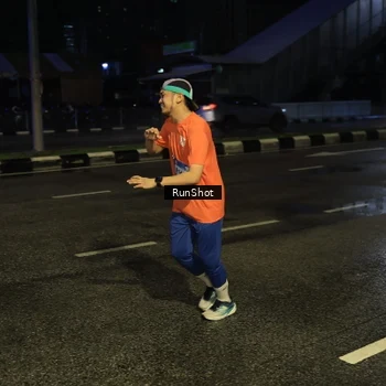 Runner Photo 7889412