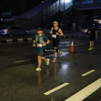 Runner Photo 7889435