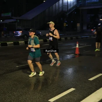 Runner Photo 7889437