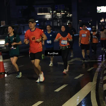 Runner Photo 7889473