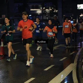 Runner Photo 7889474