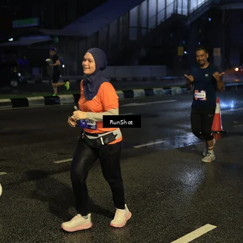 Runner Photo 7889519