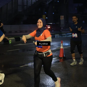Runner Photo 7889541