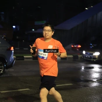 Runner Photo 7889561