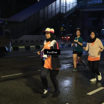 Runner Photo 7889572