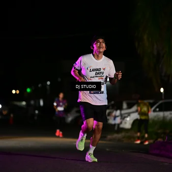 Runner Photo 7889573