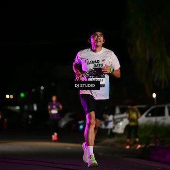 Runner Photo 7889585