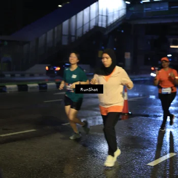 Runner Photo 7889590