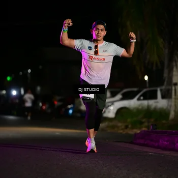 Runner Photo 7889629