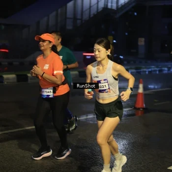 Runner Photo 7889633