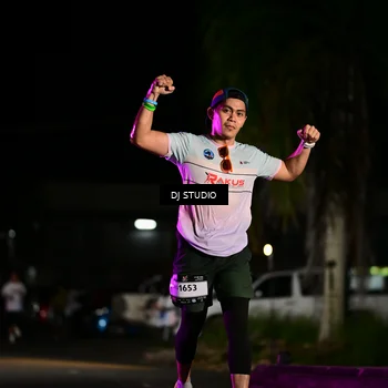 Runner Photo 7889642