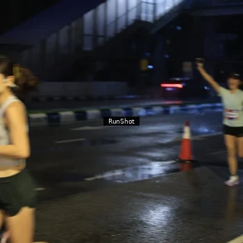 Runner Photo 7889643
